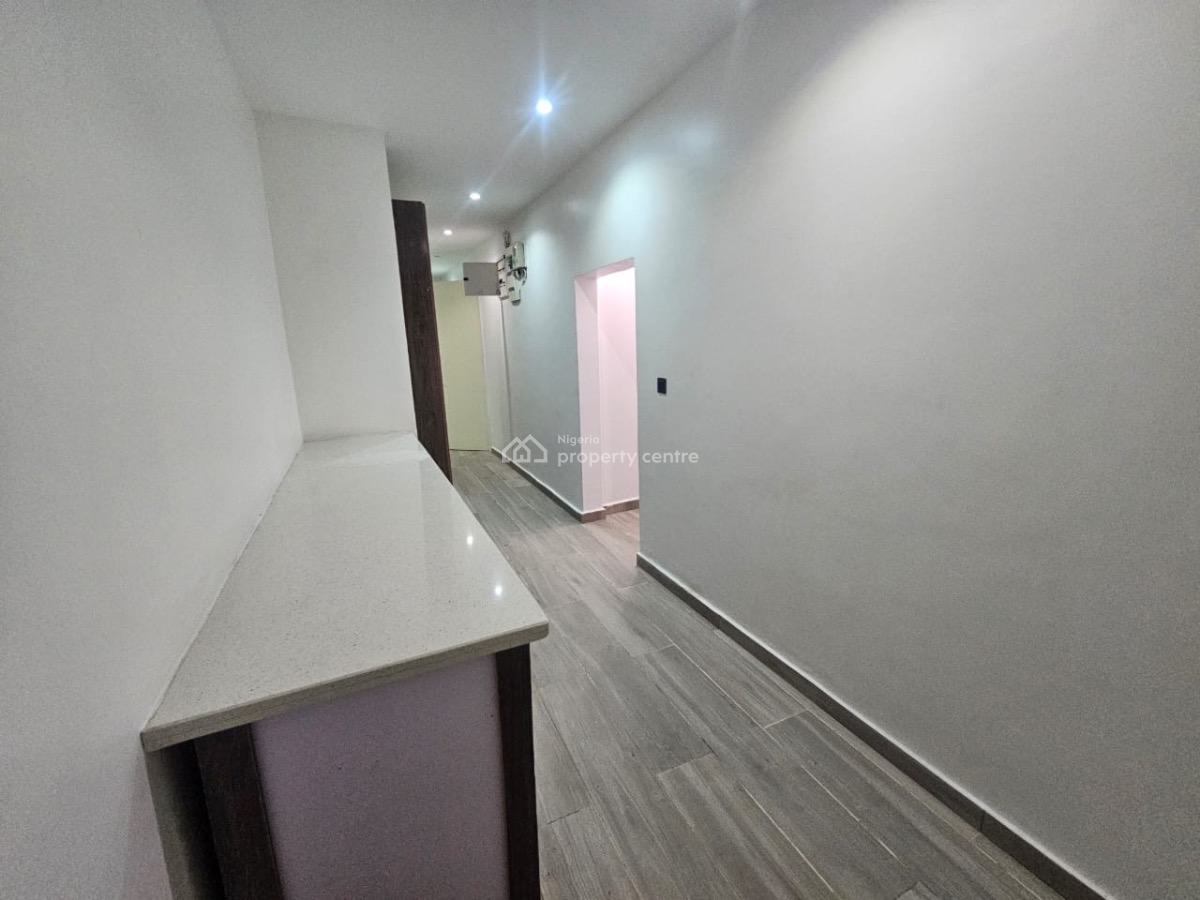 Luxury 3 Bedroom Apartment with Bq and Swimming Pool Gym, Ikoyi, Lagos, Flat / Apartment for Rent