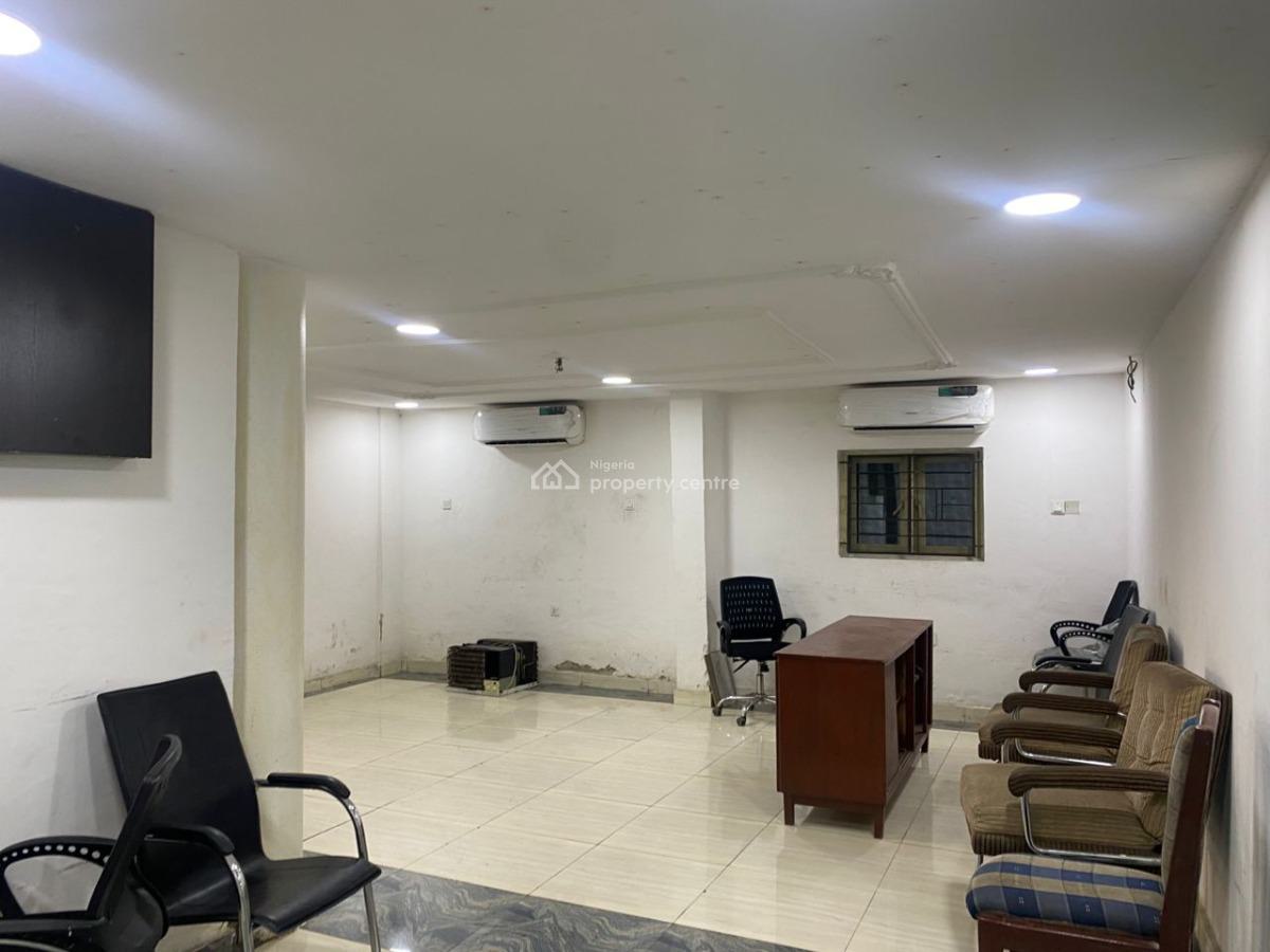 350 Sqm Office Space (self-serviced), Ilupeju, Lagos, Office Space for Rent