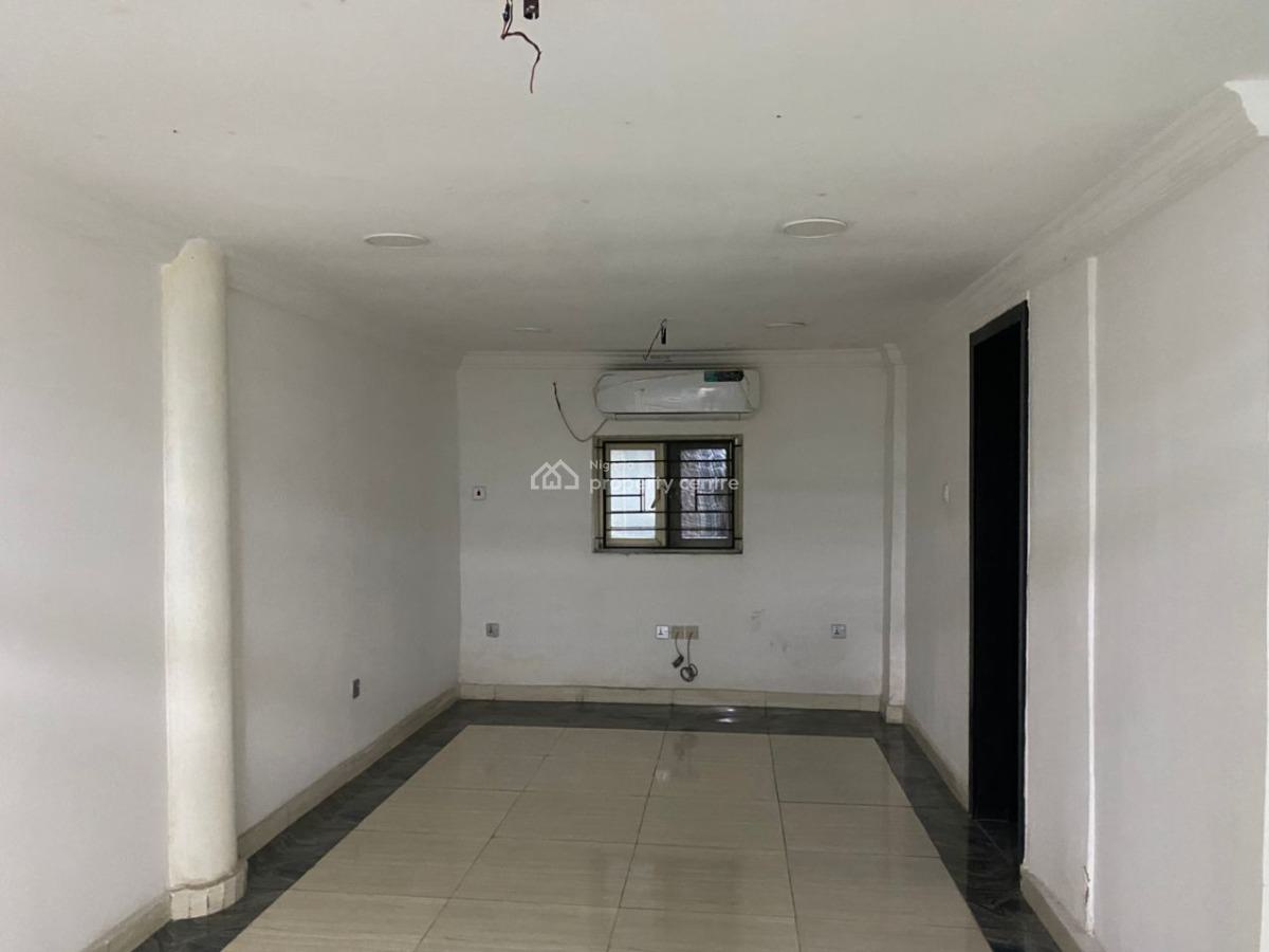350 Sqm Office Space (self-serviced), Ilupeju, Lagos, Office Space for Rent