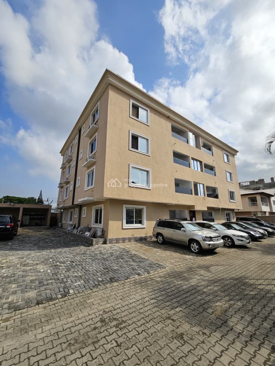Beautiful Spacious 3 Bedroom Apartment, Lekki Phase 1, Lekki, Lagos, Flat / Apartment for Sale