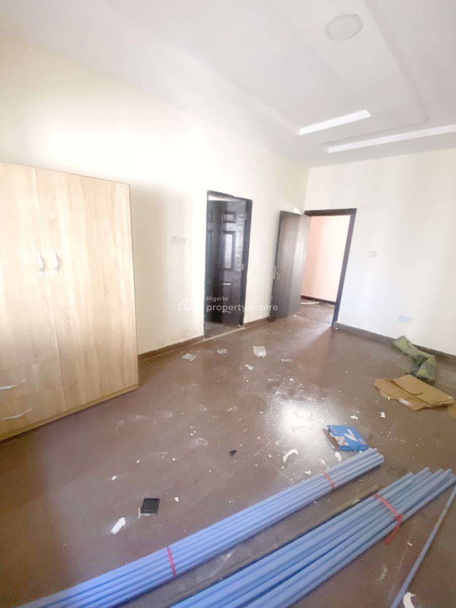 Renovated Luxury 3 Bedroom Flat, Gra Phase 1, Magodo, Lagos, Flat / Apartment for Rent