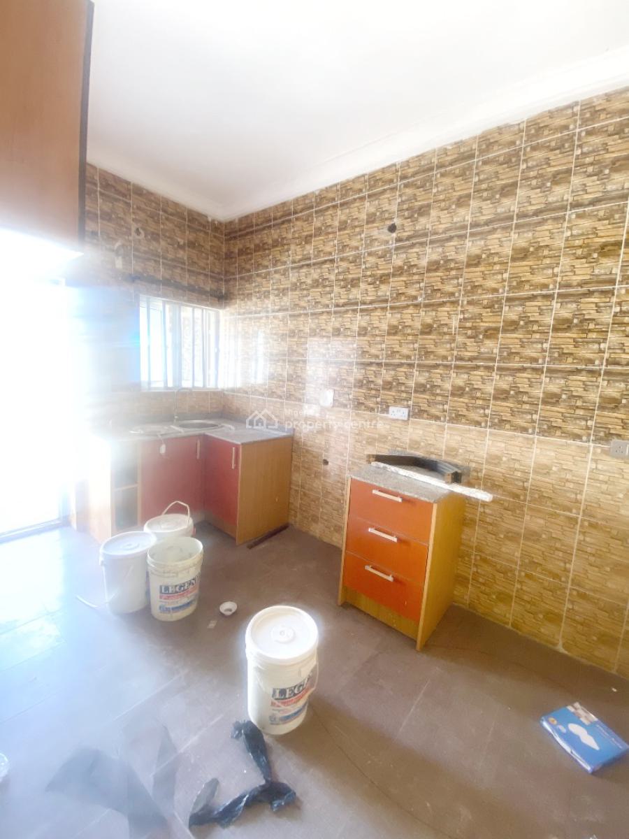 Renovated Luxury 3 Bedroom Flat, Gra Phase 1, Magodo, Lagos, Flat / Apartment for Rent