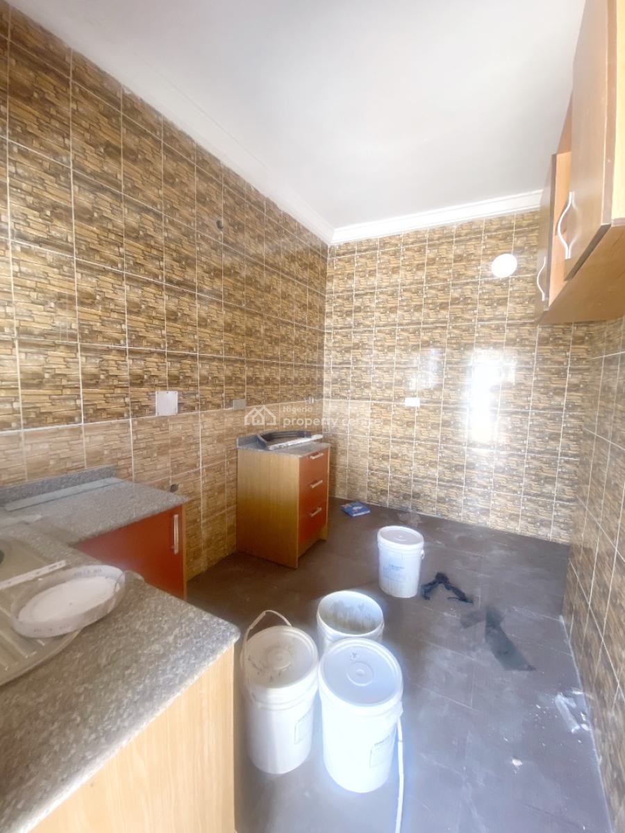 Renovated Luxury 3 Bedroom Flat, Gra Phase 1, Magodo, Lagos, Flat / Apartment for Rent