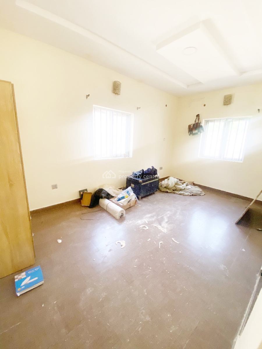 Renovated Luxury 3 Bedroom Flat, Gra Phase 1, Magodo, Lagos, Flat / Apartment for Rent