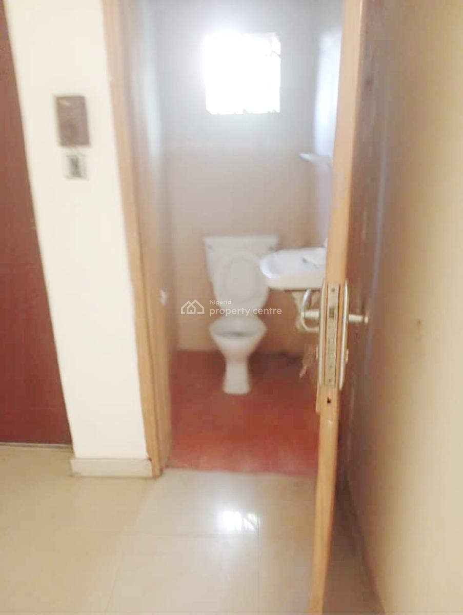 Luxury 2 Bedroom Flat, Gra Phase 1, Magodo, Lagos, Flat / Apartment for Rent