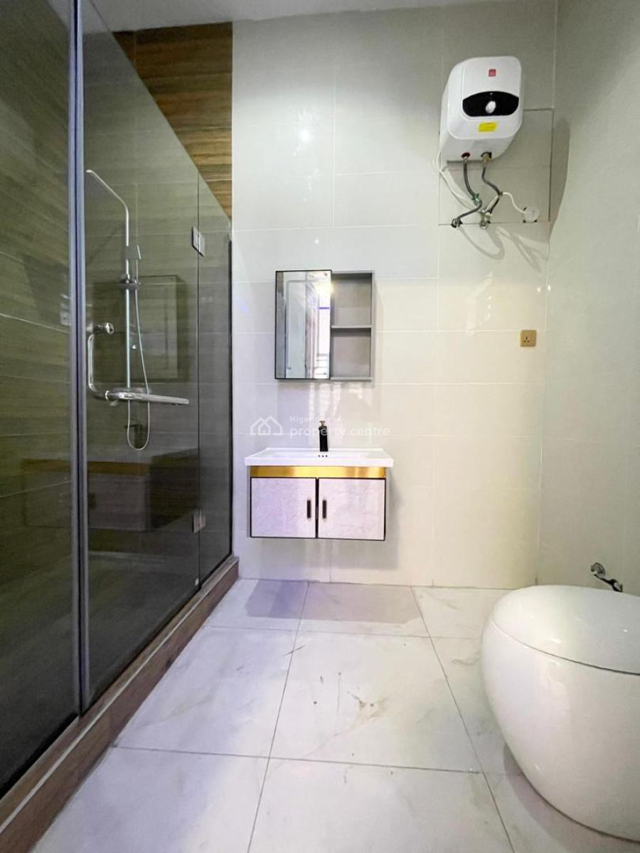 2 Bedroom Apartment, Agungi, Lekki, Lagos, Flat / Apartment for Sale