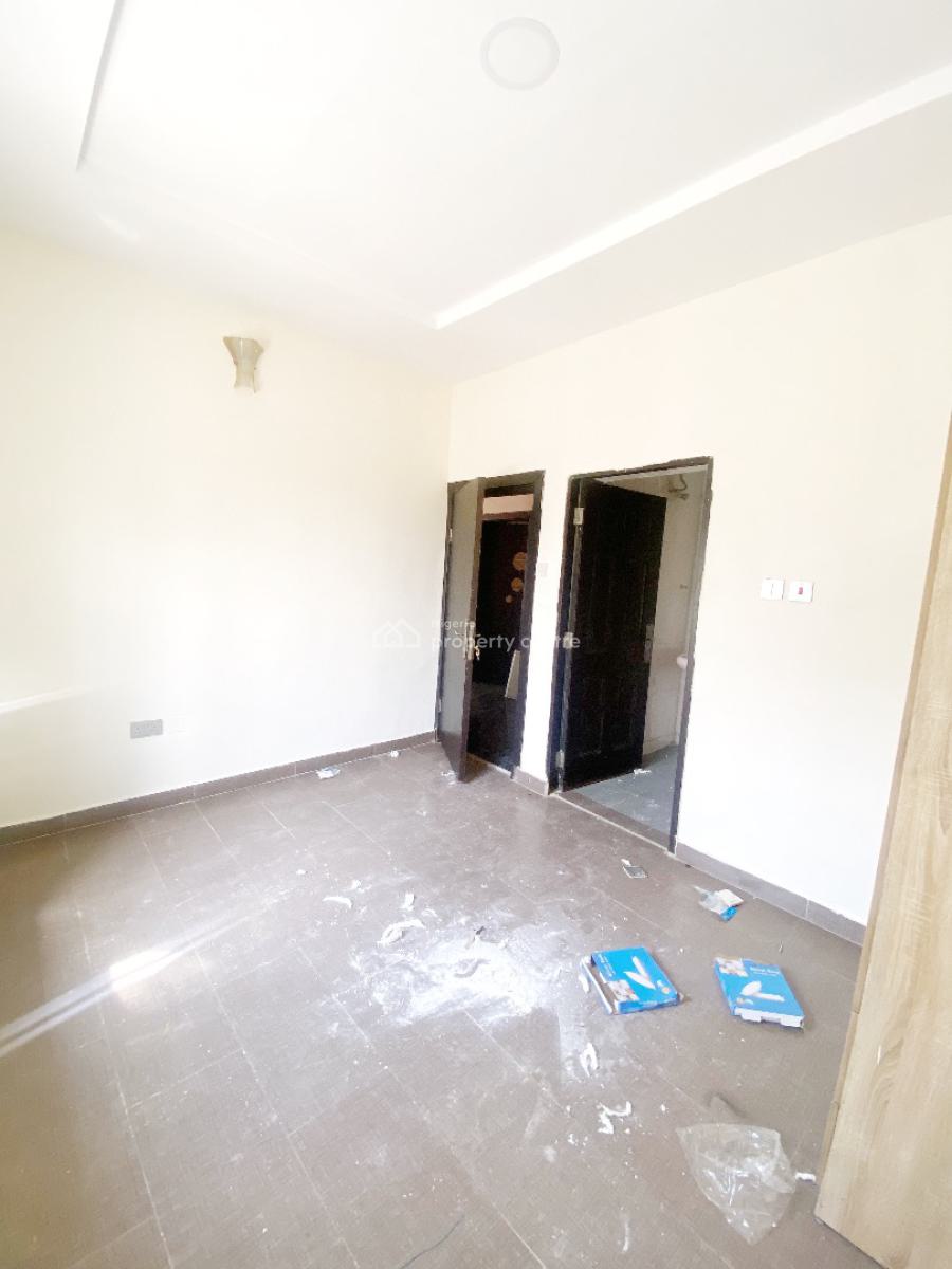a Well Renovated Spacious 3 Bedroom Flat, Gra Phase 1, Magodo, Lagos, Flat / Apartment for Rent