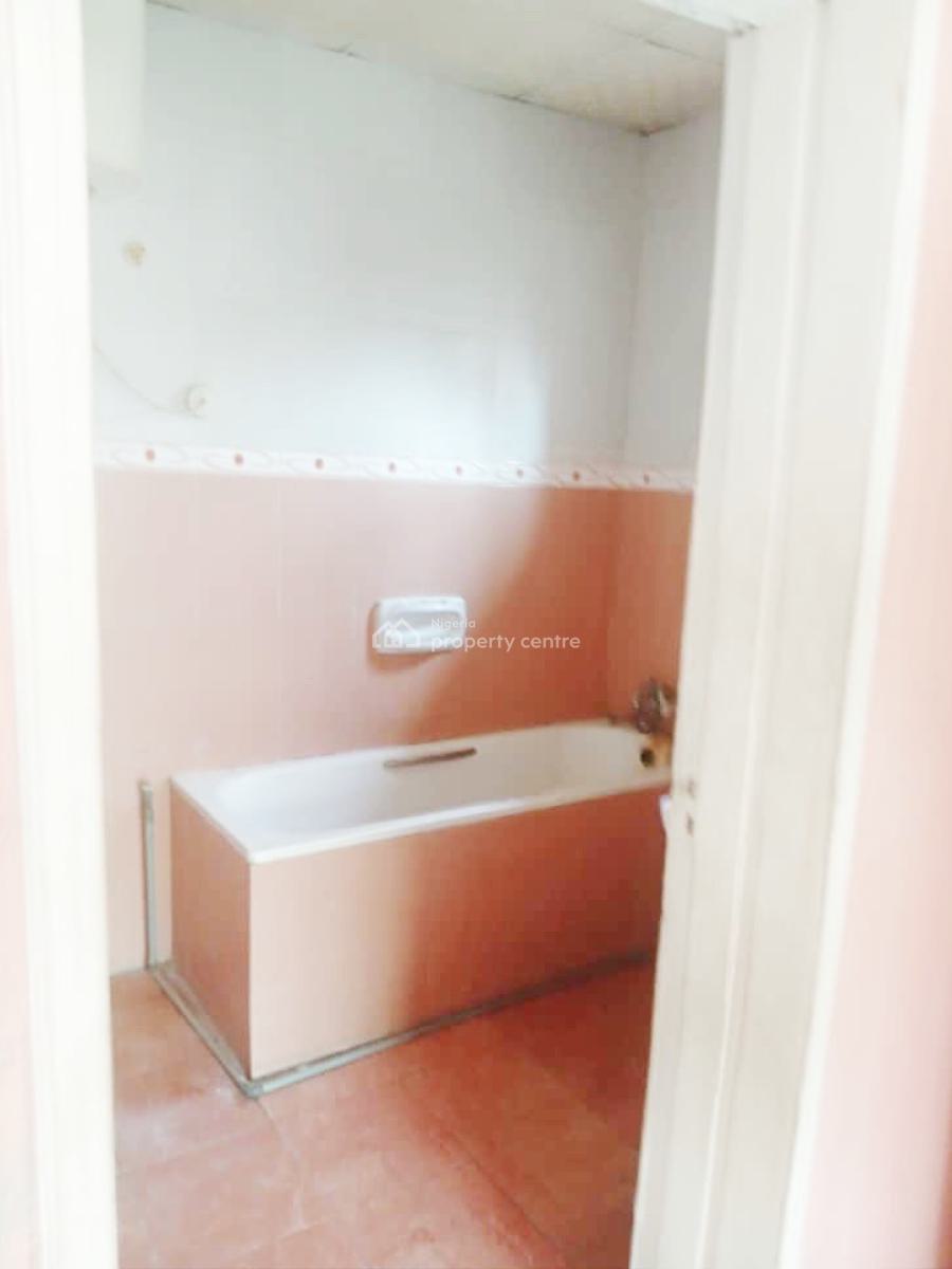 a Well Maintained 2 Bedroom Flat, Gra Phase 1, Magodo, Lagos, Flat / Apartment for Rent