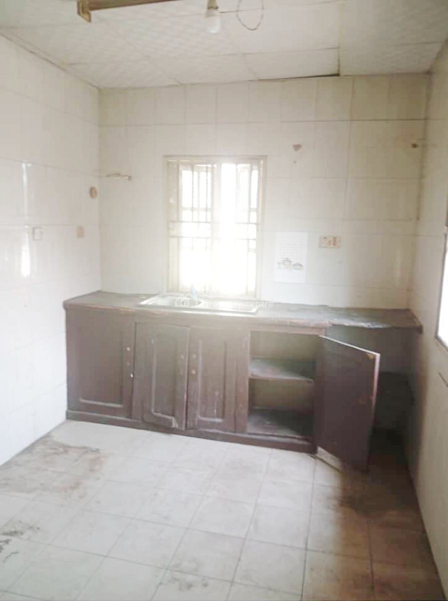 a Well Maintained 2 Bedroom Flat, Gra Phase 1, Magodo, Lagos, Flat / Apartment for Rent