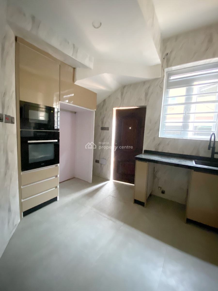 a Well Maintained Spacious 2 Bedroom Detached Duplex with Bq, Omole Phase 2, Ikeja, Lagos, Detached Duplex for Rent