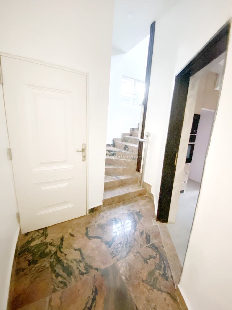 a Well Maintained Spacious 2 Bedroom Detached Duplex with Bq, Omole Phase 2, Ikeja, Lagos, Detached Duplex for Rent