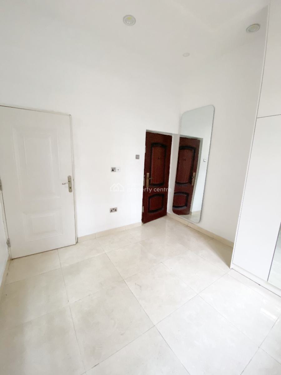 a Well Maintained Spacious 2 Bedroom Detached Duplex with Bq, Omole Phase 2, Ikeja, Lagos, Detached Duplex for Rent