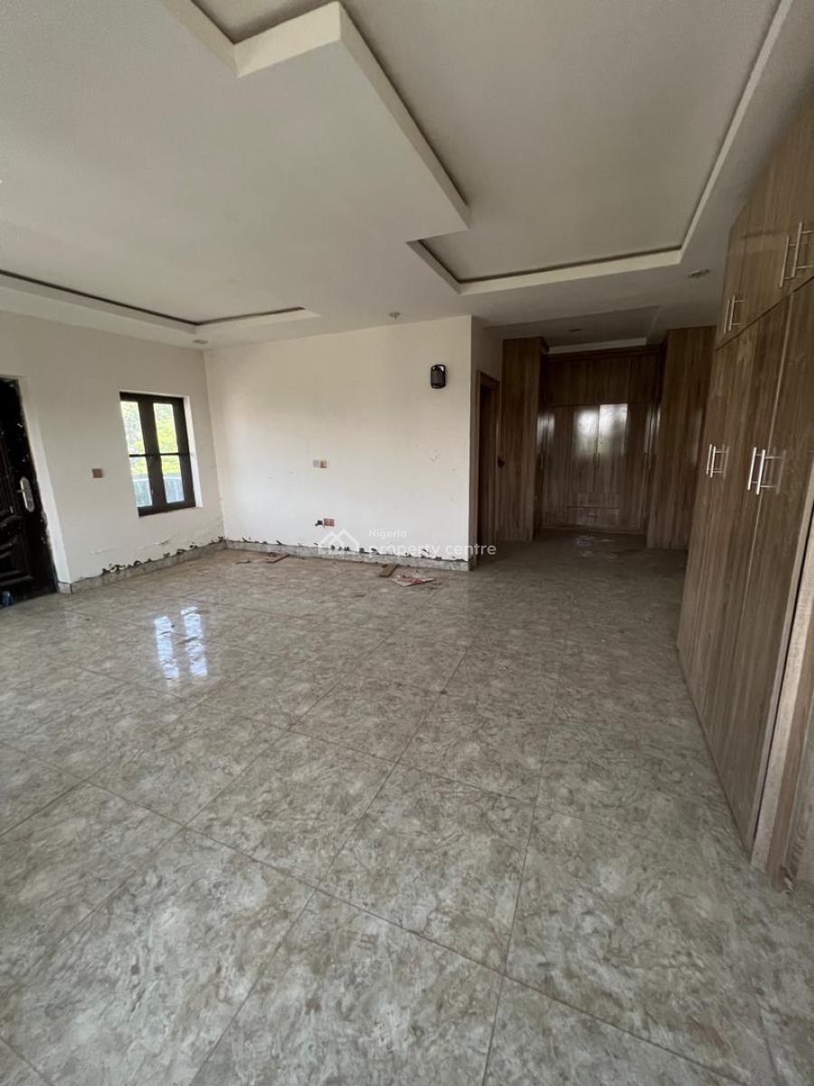4-bedroom Terrace with Bq, Guzape District, Abuja, House for Rent