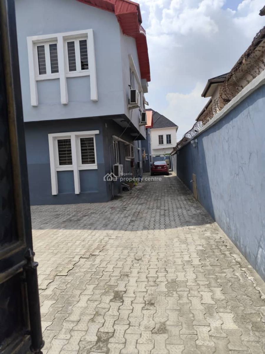 2 Bedroom Flat, Atlantic Nominee Estate By General Paint , Abraham Adesanya, Ajah, Lagos, House for Rent