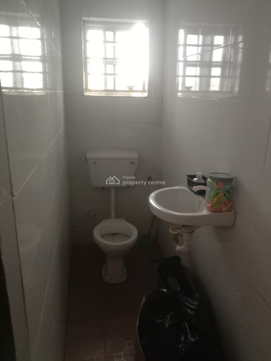 Standard Room and Parlor with 2 Toilet, Thomas Estate, Ajah, Lagos, Mini Flat (room and Parlour) for Rent