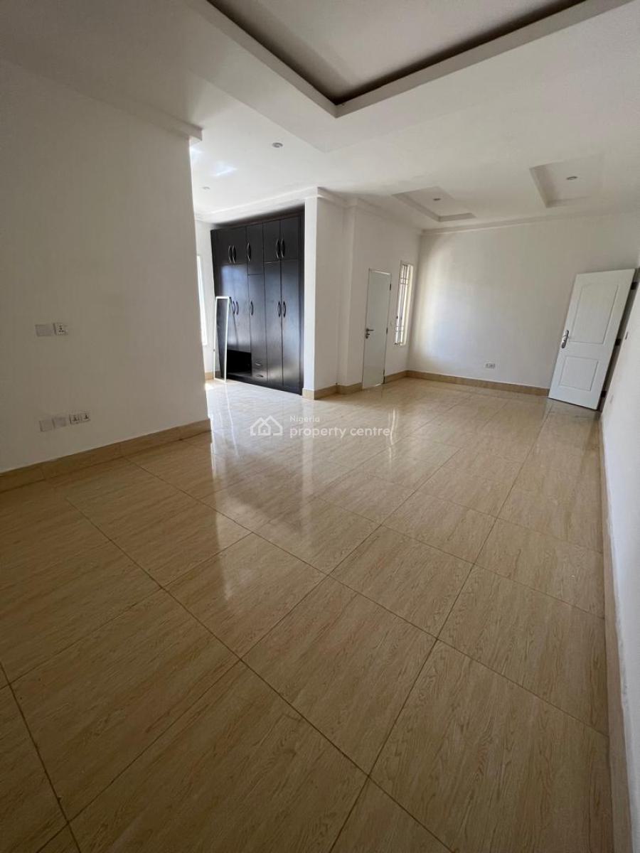 4-bedroom Terrace with Bq- Abuja, Guzape District, Abuja, House for Sale