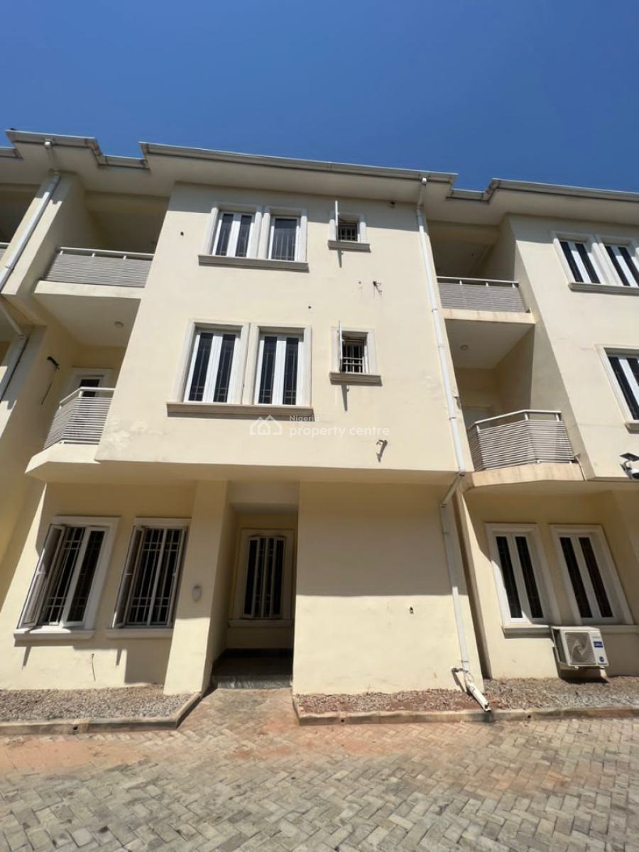 4-bedroom Terrace with Bq- Abuja, Guzape District, Abuja, House for Sale