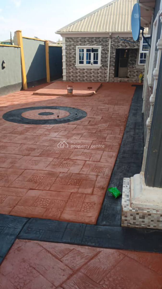 4 Units of 2 Bedroom Flat with All Modern Facilities, Airport, Alakia, Ibadan, Oyo, Block of Flats for Sale