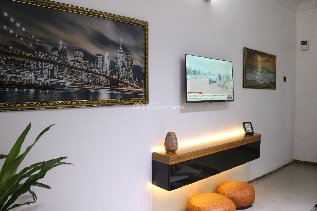 B&l  Apartments, 4 Finima Street, Old Gra, Port Harcourt, Rivers, Mini Flat (room and Parlour) Short Let