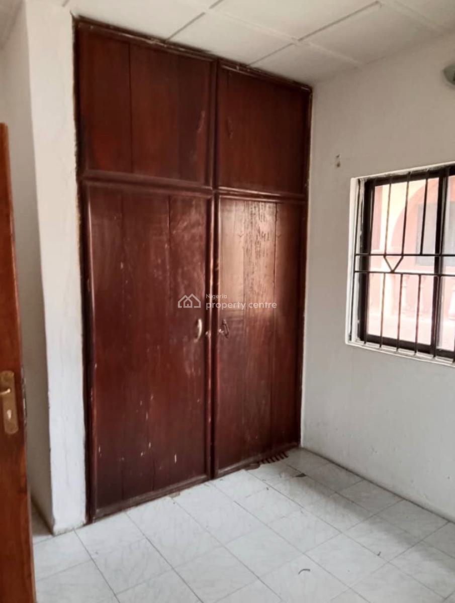 2 Bedroom Bungalow in an Estate, Unilag Estate, Gra Phase 1, Magodo, Lagos, Flat / Apartment for Rent