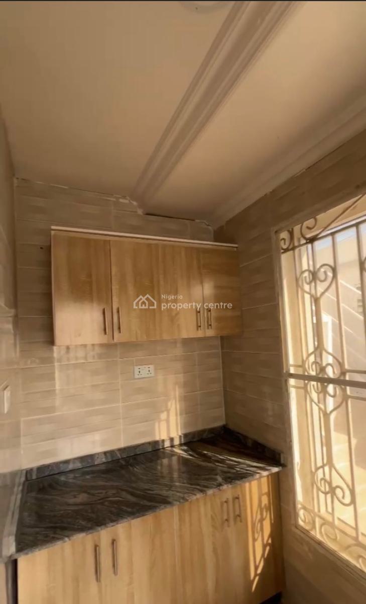 4 Units of  1 Bedroom Apartments, Lekki Phase 1 in Secure Estate, Lekki Phase 1, Lekki, Lagos, Mini Flat (room and Parlour) for Rent