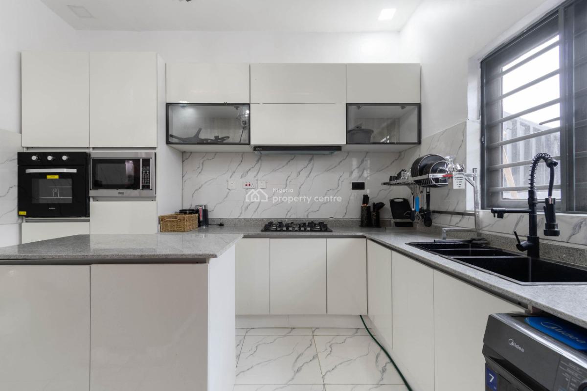 Luxury 4 Bedrooms Duplex, Meadow Hall Way., Ikate, Lekki, Lagos, Terraced Duplex Short Let