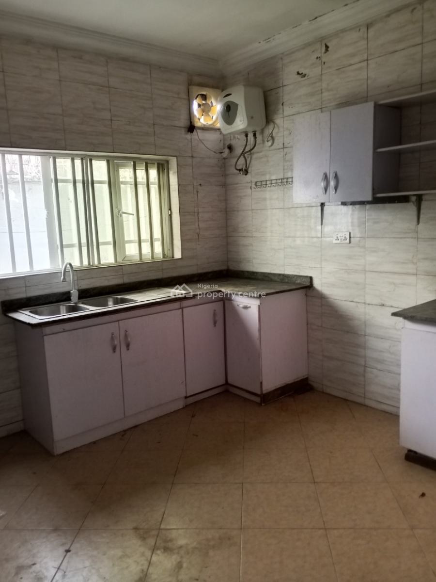 Standard 3bedroom Flat Downstairs, Behind Shoprite, Sangotedo, Ajah, Lagos, Flat / Apartment for Rent