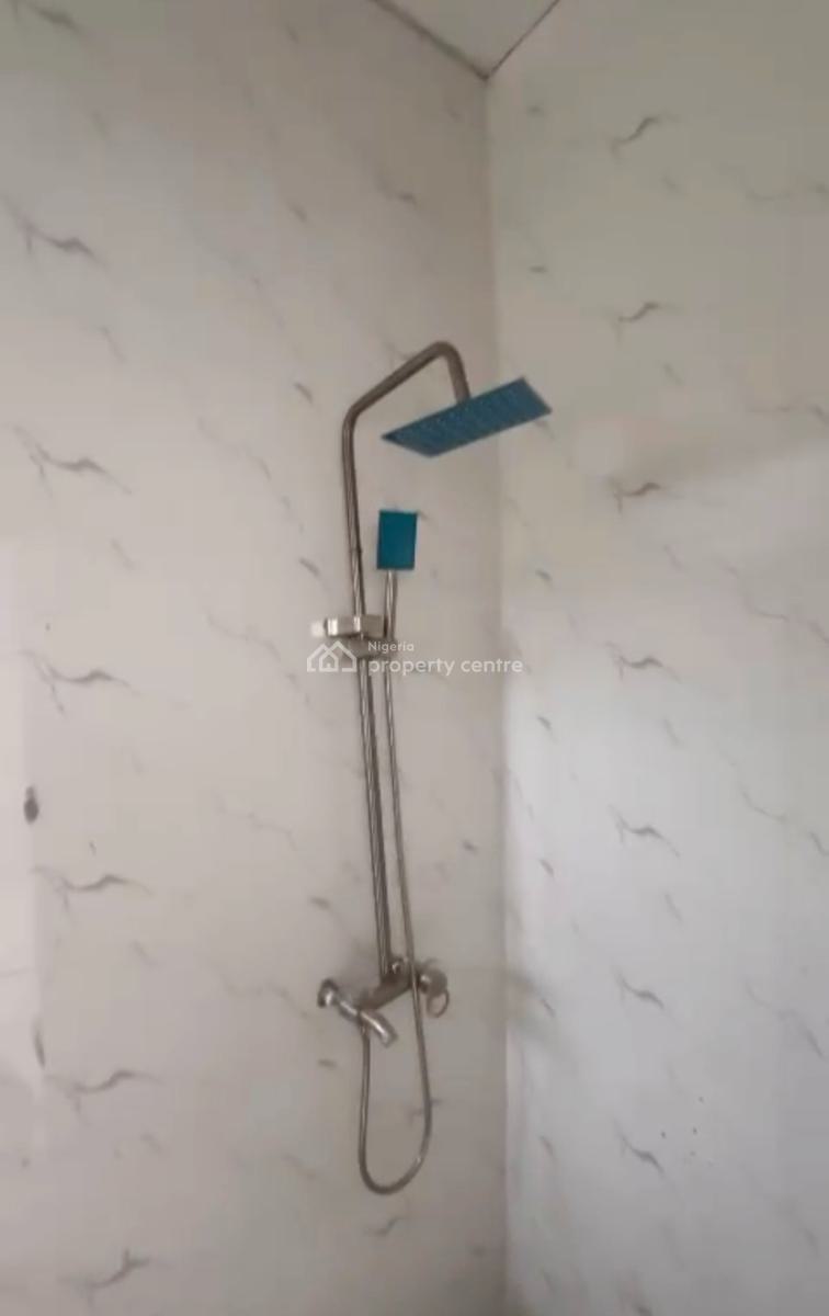 a 2 Bedroom Flat, Ologolo, Lekki, Lagos, Flat / Apartment for Rent