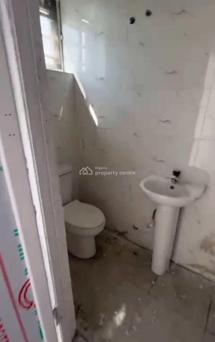 a 2 Bedroom Flat, Ologolo, Lekki, Lagos, Flat / Apartment for Rent