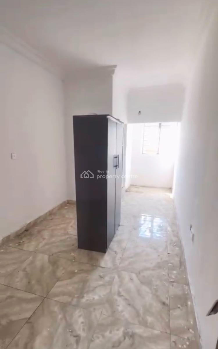 a 2 Bedroom Flat, Ologolo, Lekki, Lagos, Flat / Apartment for Rent