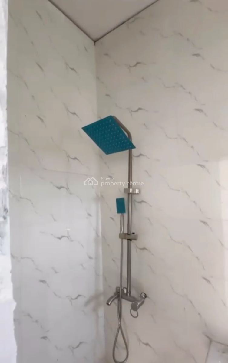 a 2 Bedroom Flat, Ologolo, Lekki, Lagos, Flat / Apartment for Rent