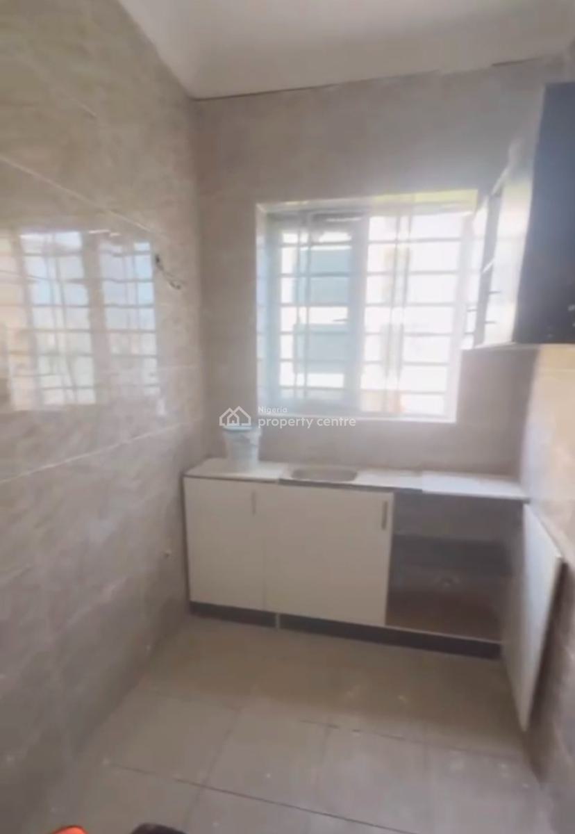 a 2 Bedroom Flat, Ologolo, Lekki, Lagos, Flat / Apartment for Rent