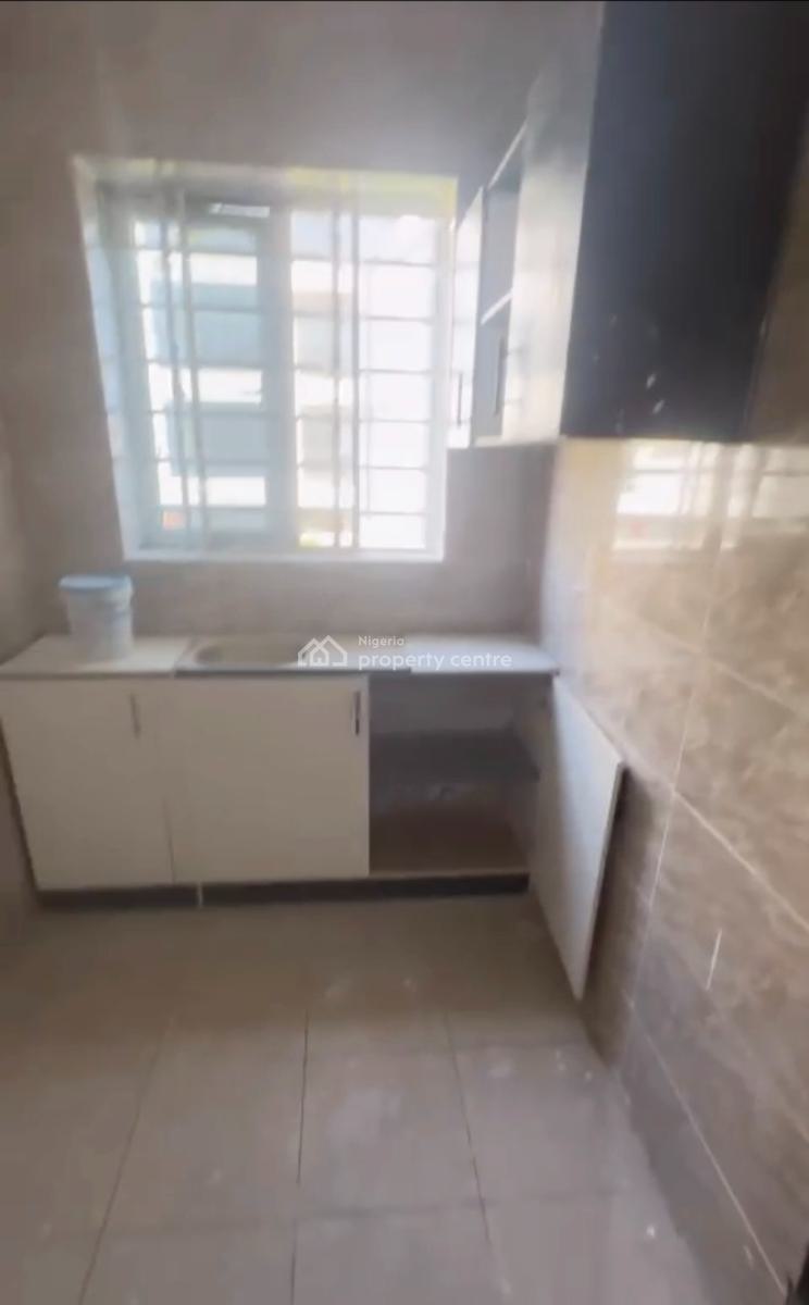 a 2 Bedroom Flat, Ologolo, Lekki, Lagos, Flat / Apartment for Rent