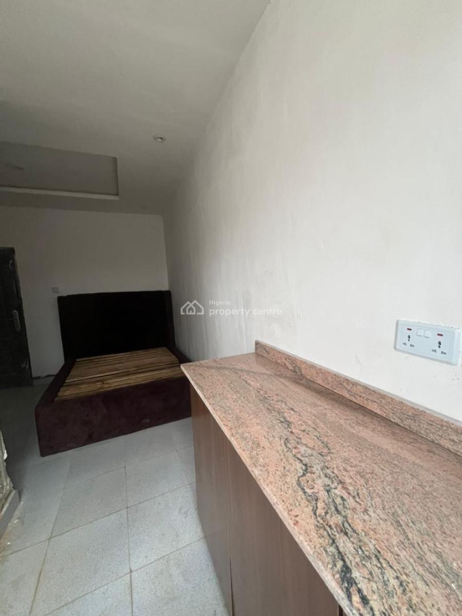 Studio Apartment, Surulere, Lagos, Flat / Apartment for Rent