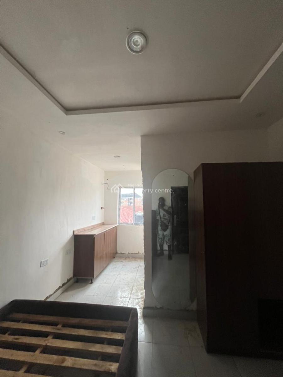 Studio Apartment, Surulere, Lagos, Flat / Apartment for Rent