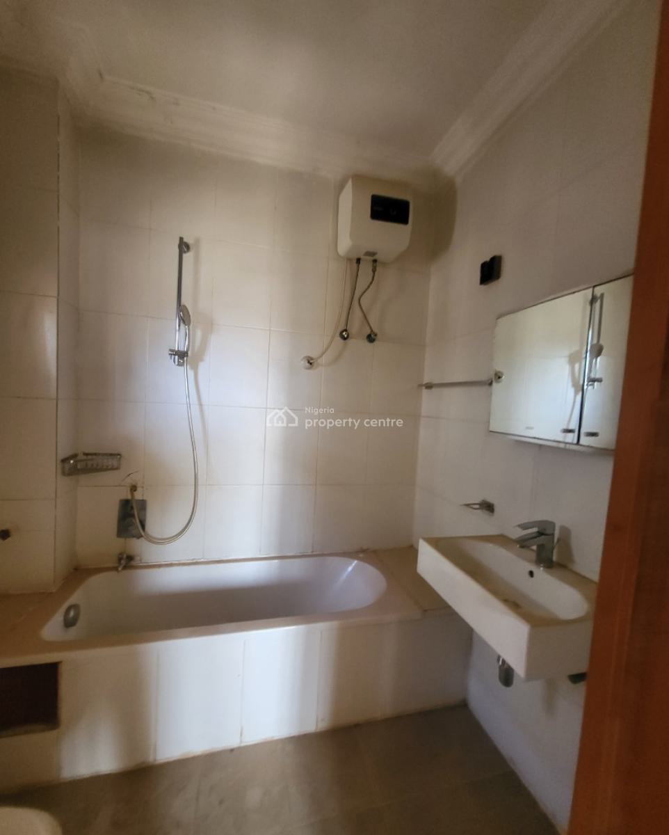 Luxurious Massive 3bedroom Flat with Bq, By Games Village Estate, Kaura, Abuja, Flat / Apartment for Rent