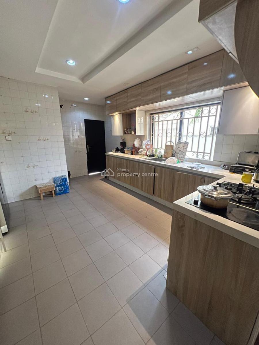 Fully Detached 5-bedroom House with 2-room Boys Quarters Bungalow, Vgc, Lekki, Lagos, Detached Duplex for Sale