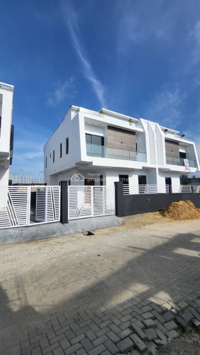 Well Built 4brm Semi Detached Duplex with a Bq, Abraham Adesanya Ajah, Ajah, Lagos, Semi-detached Duplex for Sale