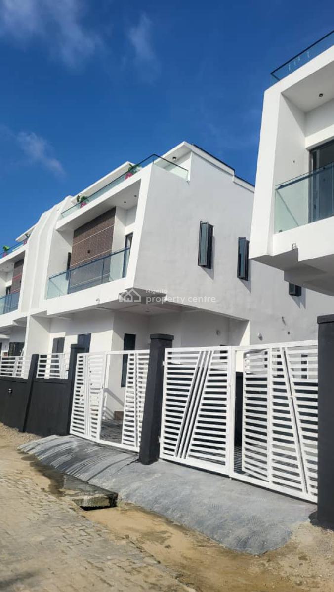 Well Built 4brm Semi Detached Duplex with a Bq, Abraham Adesanya Ajah, Ajah, Lagos, Semi-detached Duplex for Sale