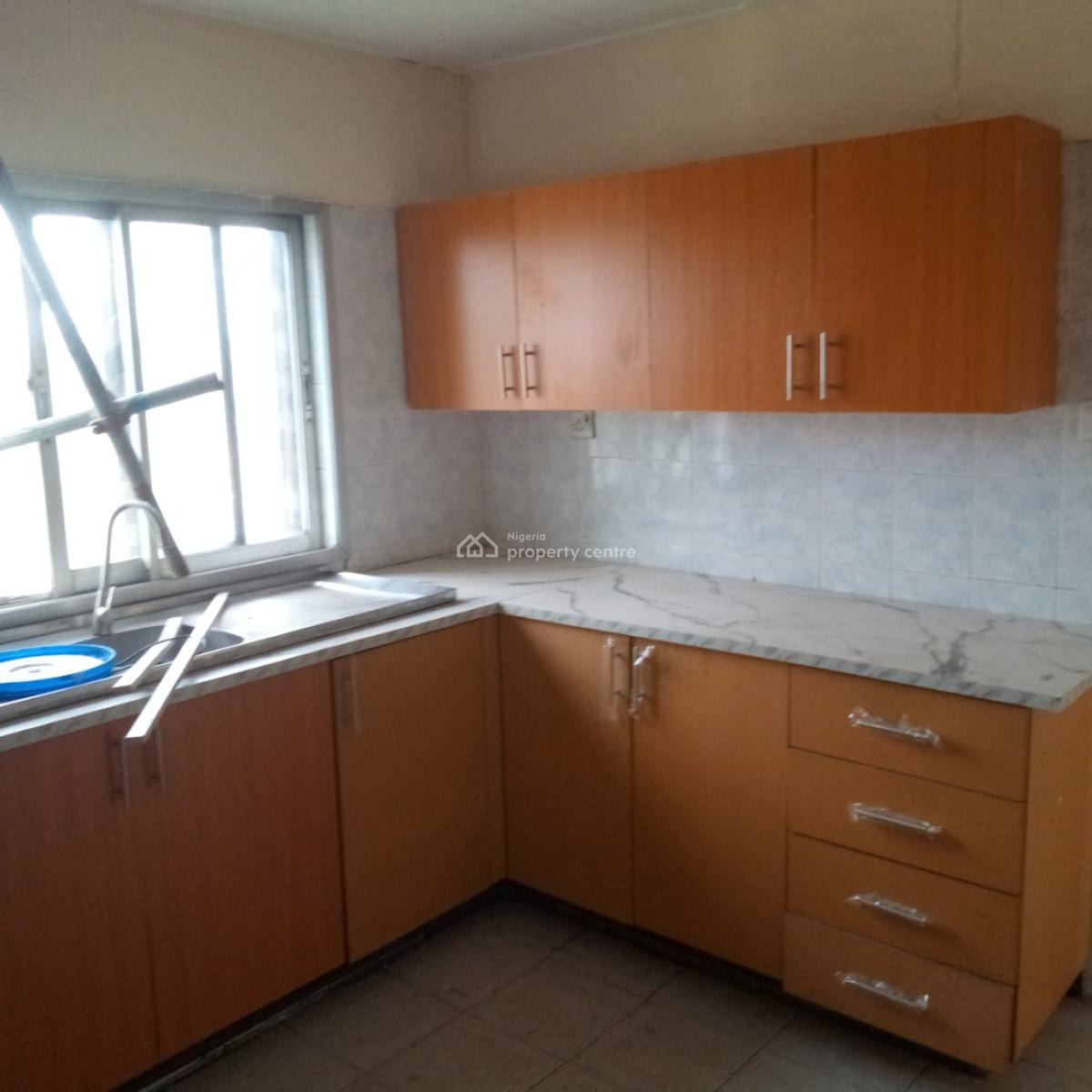 2 Bedroom Apartment, Mende, Maryland, Lagos, Flat / Apartment for Rent