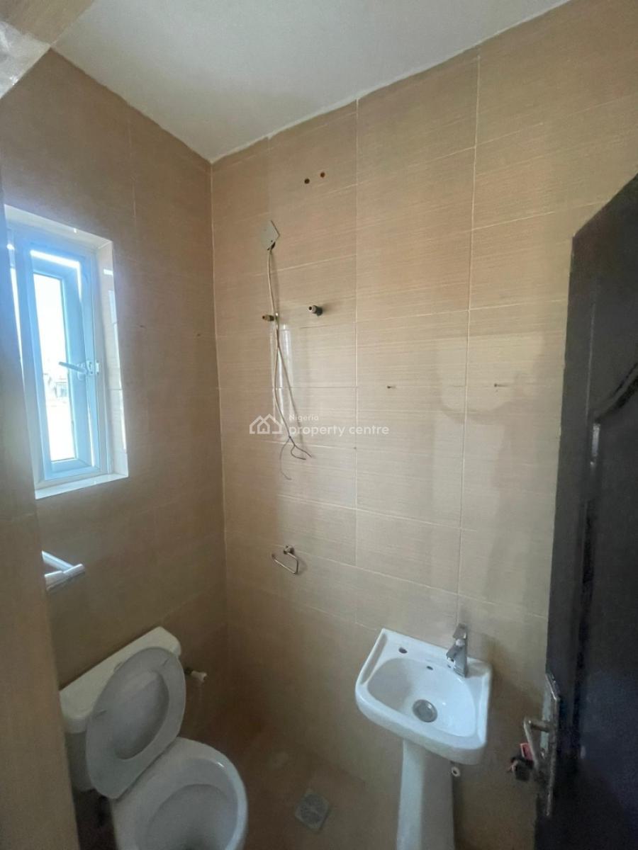 Spacious 3 Bedroom Flat, Badore, Ajah, Lagos, Flat / Apartment for Rent