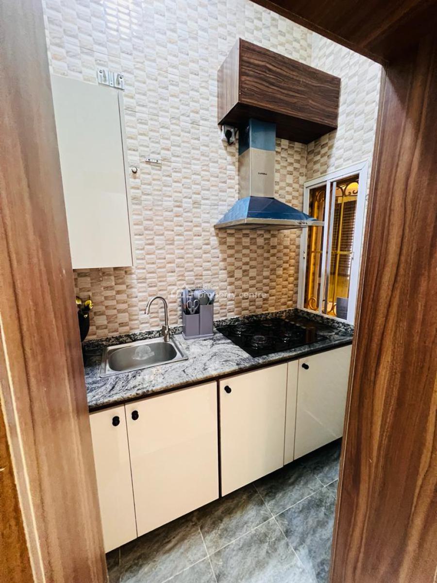 Super Luxury One Bedroom Apartment, 6 Adedeji Adekola Close Off Freedom Way, Lekki Phase 1, Lekki, Lagos, Flat / Apartment Short Let