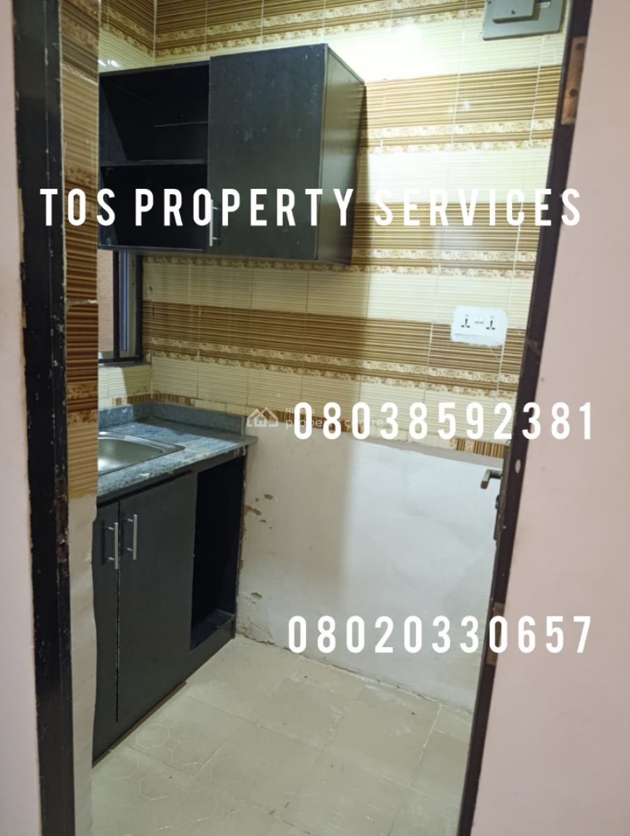 1 Room Self-contained Flat, Sabo-alagomeji, Alagomeji, Yaba, Lagos, Self Contain (single Rooms) for Rent