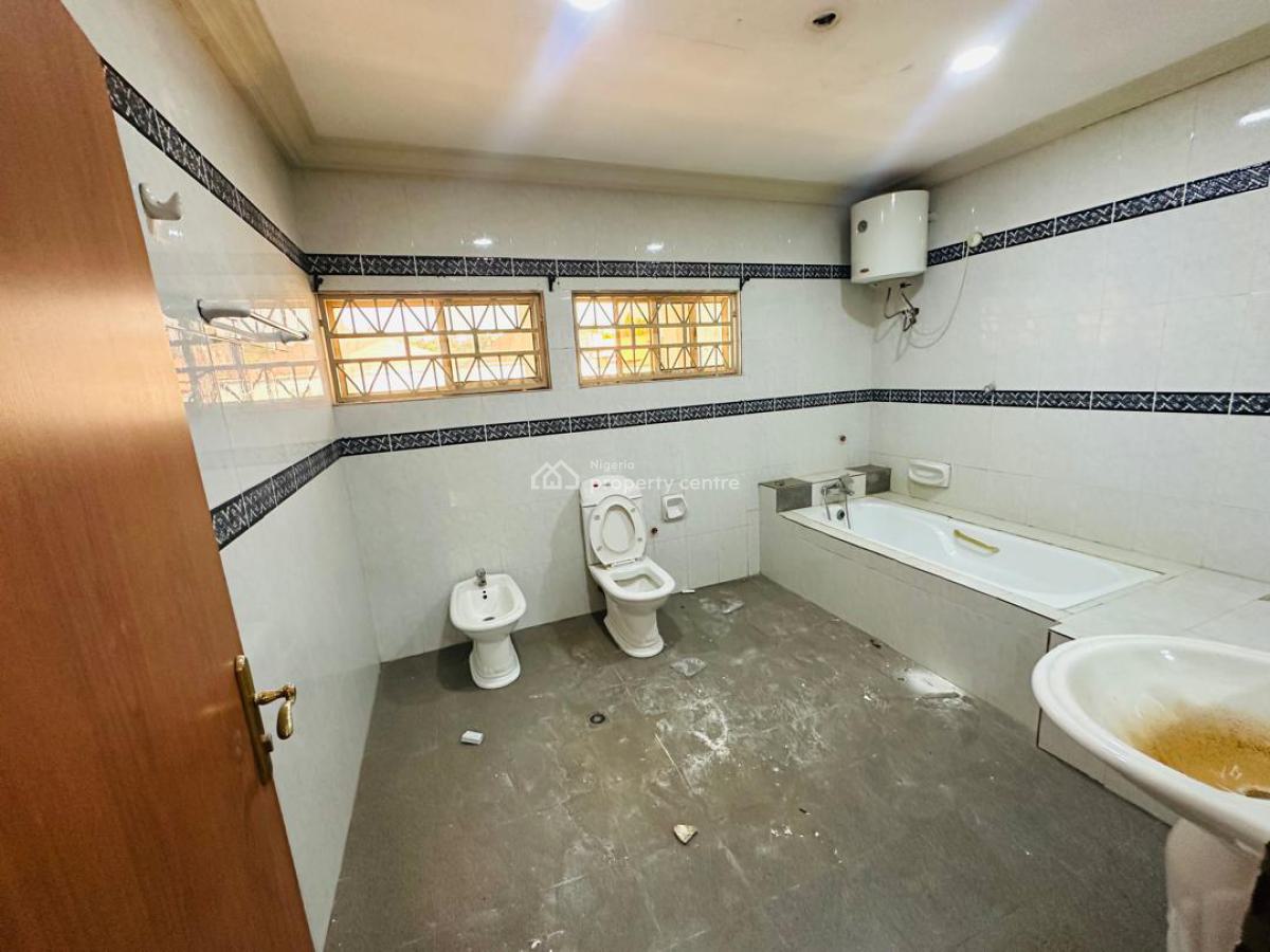 Massive 5 Bedroom Fully Detached Duplex,2 Rooms Bq, Maitama District, Abuja, Detached Duplex for Rent