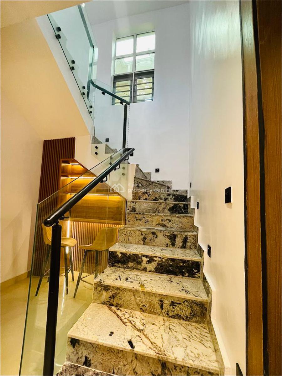 Spacious 4 Bedrooms Detached with Bq, Omole Phase 1, Ikeja, Lagos, Detached Bungalow for Sale