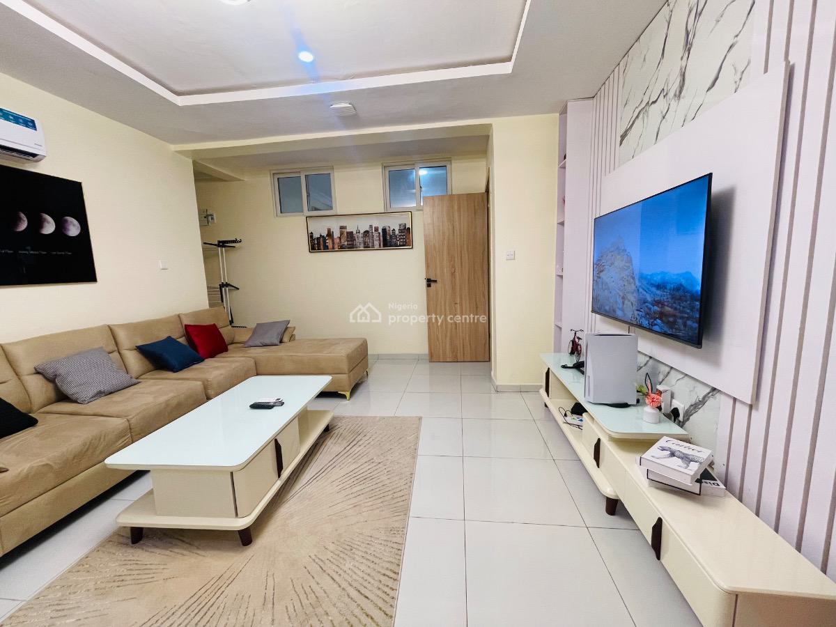 Luxury 1 Bedroom with Swimming Pool, Ps5, Guest Toilet, Ikoyi, Lagos, Flat / Apartment Short Let