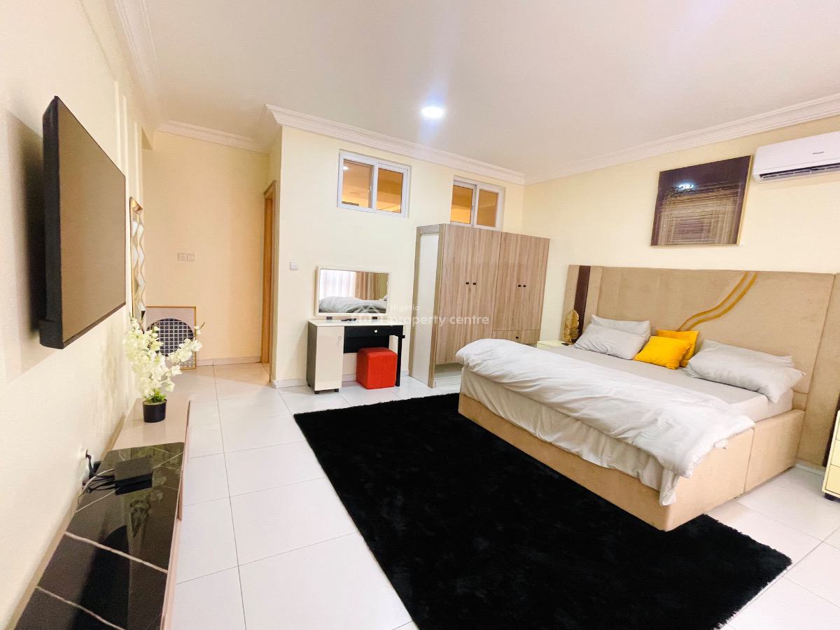 Luxury 1 Bedroom with Swimming Pool, Ps5, Guest Toilet, Ikoyi, Lagos, Flat / Apartment Short Let