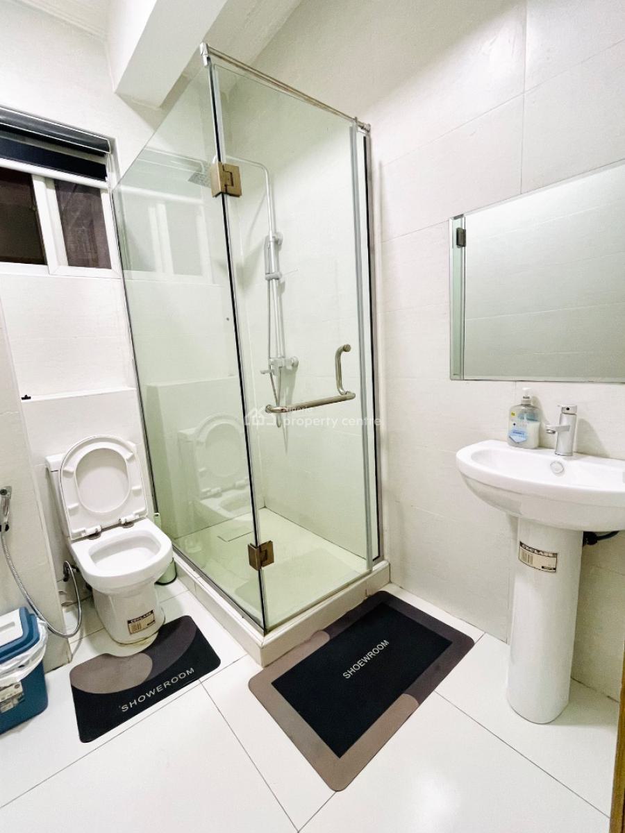 Luxury 1 Bedroom with Swimming Pool, Ps5, Guest Toilet, Ikoyi, Lagos, Flat / Apartment Short Let