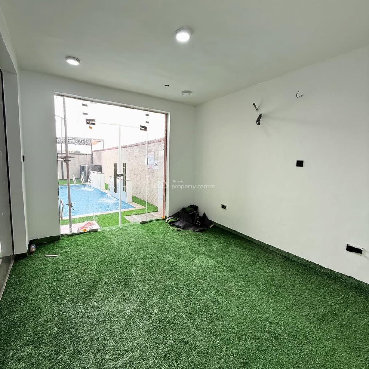 Spacious 2 Bedroom Apartment, Ikate, Lekki, Lagos, Block of Flats for Sale