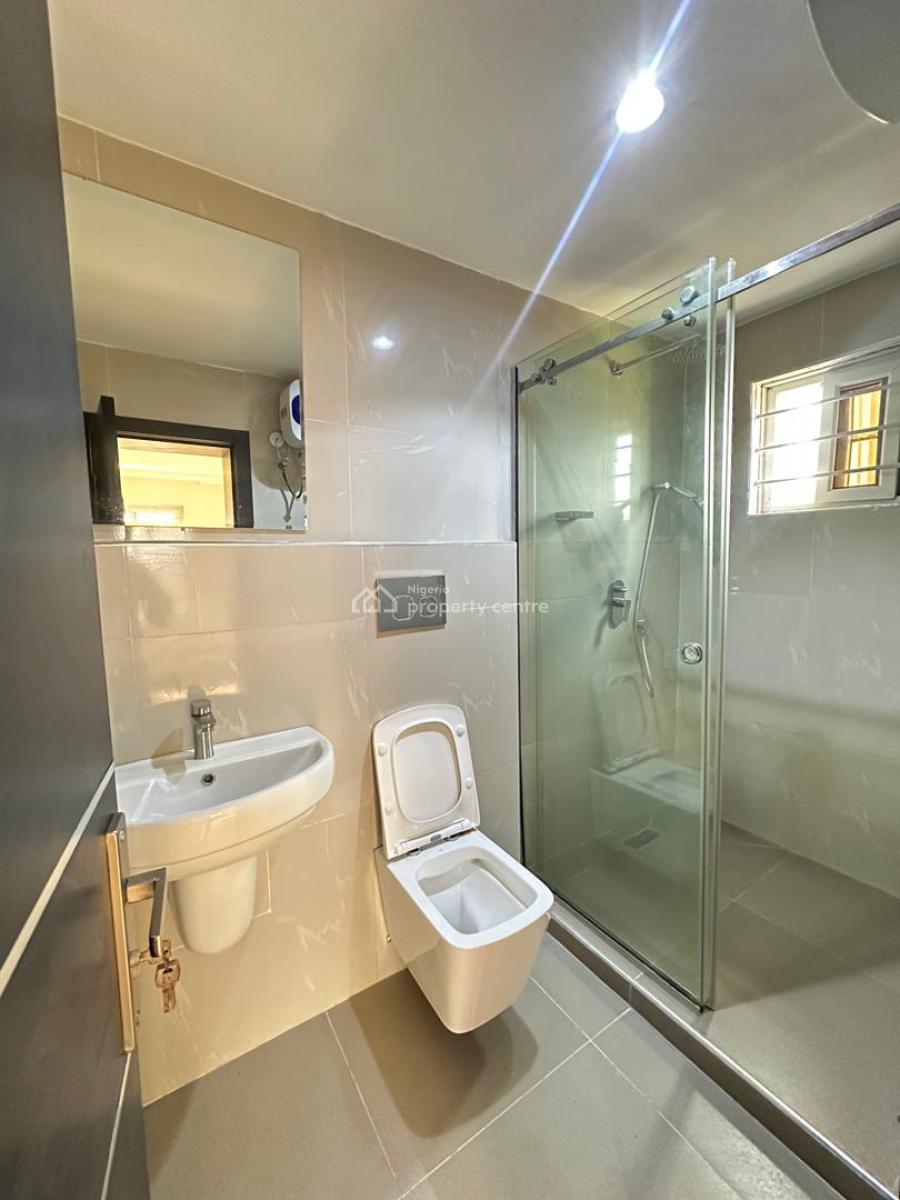 Luxury Spacious 3 Bedroom Apartment, Lekki Phase 1, Lekki, Lagos, Flat / Apartment for Sale